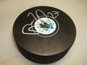 Joonas Donskoi Signed San Jose Sharks Hockey Puck Autographed 1E - Picture 1 of 2