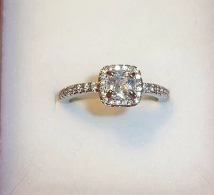 Netaya quadratischer Halo Zirkonia & Diamant Akzent Ring Gr. 8 Sterlingsilber 925 - Bild 1 von 2