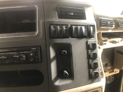 Panel de tablero Peterbilt 579 Switch 2013-2019 - usado Foto 1 de 3