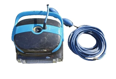 Limpiador Robótico de Piscina Dolphin Nautilus CC Plus VER DETALLES REPUESTOS O REPARACIÓN Foto 1 de 4