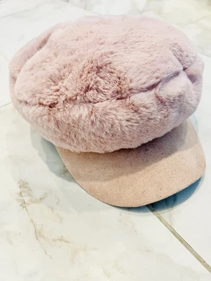 Gorra de noticiero vintage de piel sintética rosa Y2K - sombrero de principios de la década de 2000 Foto 1 de 2