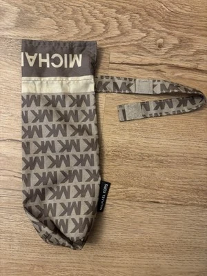 Bolso Paraguas Michael Kors Logo MK Marrón/Beige Excelente Estado Foto 1 de 3