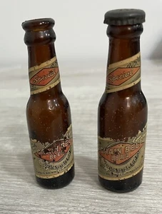 AGITADORES DE SAL Y PIMIENTA CERVEZA GRAIN CINTURÓN de colección 4" de alto - Falta una gorra - Imagen 1 de 4