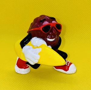 Vintage California Raisins 2" Surfer Surf Board PVC Figure 1988 Calrab - Picture 1 of 4