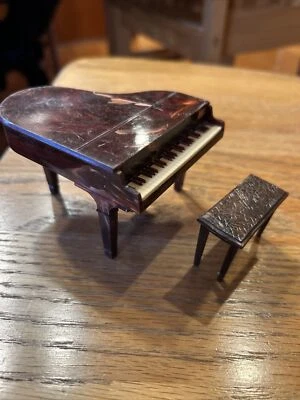 老式1940年代Renwal微型娃娃屋婴儿大钢琴带长凳 — 第 1/3 张图片