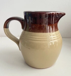 Landhaus Krug Vase braun 14 cm Retro GK336 (2401DM70) 06/25 - Imagen 1 de 6