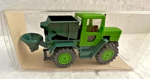 WIKING 16385 MB Trac 700 Trattore Verde Come Veicolo Spargitore Nuovo In OVP - Foto 1 di 3