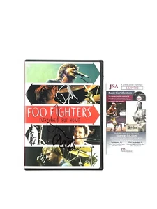 DVD firmado por Foo Fighters Band Everywhere But Home Taylor Hawkins Dave Grohl JSA - Imagen 1 de 3