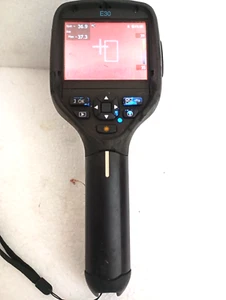 Professional FLIR E30 thermal imaging camera Package without charger - Picture 1 of 11
