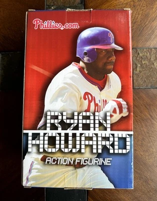 RYAN HOWARD PHILADELPHIA PHILLIES VINTAGE 2011 FIGURINE STATUE - Image 1 of 4