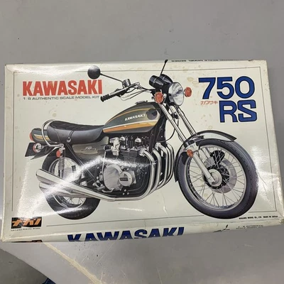 KAWASAKI 750 RS Nagano N.4 Kit Da Montare 1/8 - NUOVO - Collezione Moto Vintage - Immagine 1 di 4