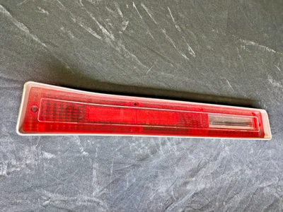 Buick Skylark GS 350 455 GSX 1971 OEM LH lente de luz trasera lateral del conductor Foto 1 de 2