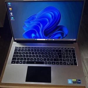 Gigabyte 4K Laptop AERO 17 XE5. Model RP 87. GeForce 3070ti Intel i7-12700H 2 TB - Afbeelding 1 van 8