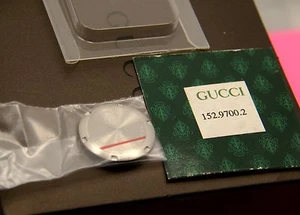 Caja trasera de repuesto Gucci nueva en caja - 9700 L - Imagen 1 de 2