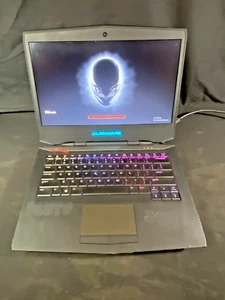 Alienware 14 Gaming Laptop – Iconic Design | 1TB HDD | 8GB RAM | Windows 10 - Foto 1 di 13