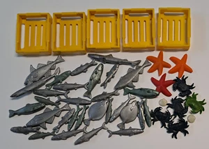 Playmobil 30 Fische Fischkisten Stiegen Krebse Fischkutter Susanne Zubehör #E890 - Bild 1 von 1