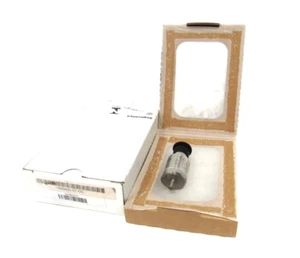 NEW BENTLY NEVADA 330400-01-00 ACCELEROMETER 3304000100 - Picture 1 of 4