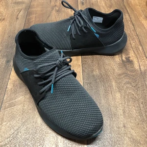 Vessi Everyday Classic Sneaker - All Black - Herren Größe 10 Schuhe OHNE EINLEGESOHLEN - Bild 1 von 10
