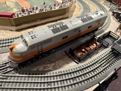 Lionel 6-24507 E-6 Powered A Unit Milwaukee Road with TMCC and Odyssey Railsound - Image 1 of 4