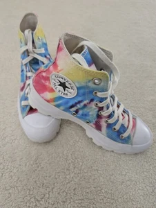 Converse Größe 7 Pride CTAS Damen-Plateausneaker mit Stollen gebraucht, in einwandfreiem Zustand - Bild 1 von 21