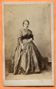 CDV Ashburton England Portrait of a Woman by Giles, circa 1870 Backstamp - Picture 1 of 3