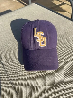 Sombrero LSU púrpura/amarillo Foto 1 de 4
