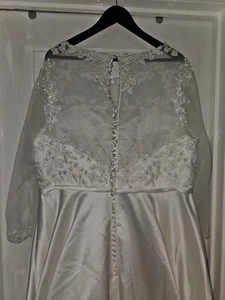 wedding dress size 24 - Picture 1 of 13