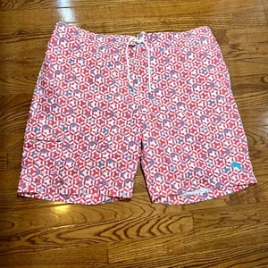 Tommy Bahama Swim Trunks Men 2XL  XXL Pink Geometric Mesh Lined Pockets Swimwear - Picture 1 of 8