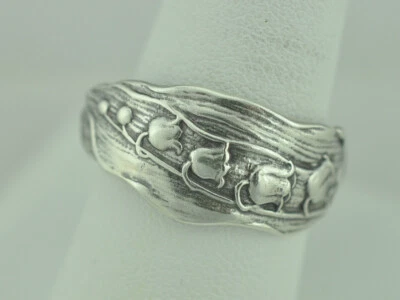 Dainty 925 Sterling Silver Small Lily Of The Valley Flower Floral Soon Ring - Image 1 of 4