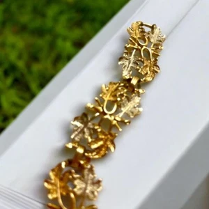 Sarah Coventry Gold and Silver Tone Leaf Bracelet 7.5" (C134) - Picture 1 of 6