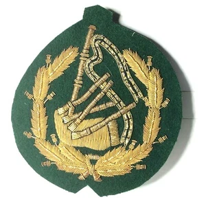 Parche insignia tela hilo lingote gaiteros ejército británico fondo verde 11 x 10 cm - Imagen 1 de 3