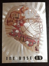 2006 - 2007 ITG Ray Emery The Mask IV /100 #M-05 Hockey Card