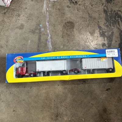 Athearn 91139 Freightliner w/Two 28' Wedge Trailer Graves Truck Lines HO scale - Image 1 of 3