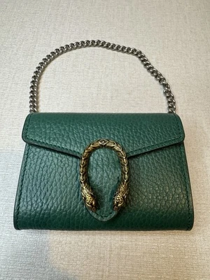 Cartera monedero Gucci Dioniso cadena cuero verde tarjetero inclusión completa Foto 1 de 4