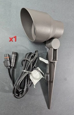 Светодиодный матовый бронзовый металлический прожектор Better Homes & Gardens Archdale QuickFit - Изображение 1 из 4