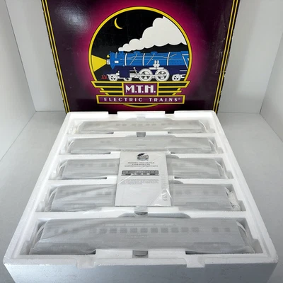 MTH Premier 20-65107 Southern Streamlined 5-Car Passenger Set New O SRR People - Image 1 of 4