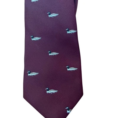 Corbata de Colección Alynn Borgoña Diseño Pato Mallardo Clásica Preppy Dinero Antiguo Foto 1 de 4