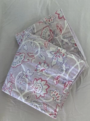 PAR DE FARO ESTÁNDAR FLORAL PESADO FLORAL LAVANDA ADOLESCENTE GRANERO DE CERÁMICA Foto 1 de 4