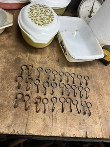 Vintage alte Vermont VT Baumhähne Saft Ausläufe Eimer Metall Aufhänger Haken 30 Lot USA - Bild 1 von 7