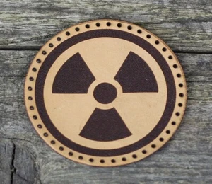 Atomsymbol Lederaufnäher, Biohazard Symbol, Strahlung aufnähen. - Bild 1 von 4