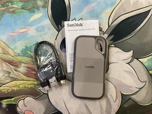 New SanDisk Extreme 1TB Portable SSD SDSSDE51-1T00-AW25 - Afbeelding 1 van 2