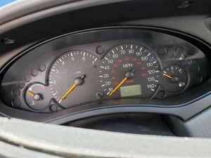 Speedometer Cluster Excluding SVT MPH ID 1M5F-10849-KB Fits 00-04 FOCUS 826431 - Picture 1 of 14