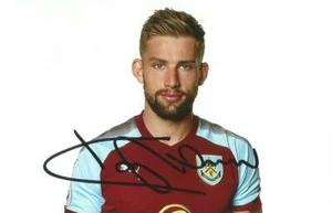BURNLEY: CHARLIE TAYLOR SIGNED 6x4 2017/2018 PORTRAIT PHOTO + COA - Bild 1 von 1