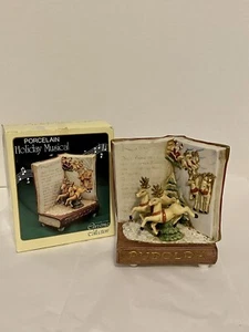 Vintage Porcelian Holiday Musical Music box display - Picture 1 of 8