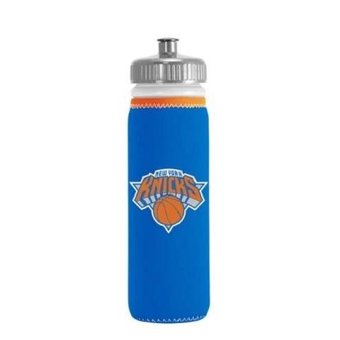New York Knicks Logo Travel Squeeze Plastic Water Bottle 22 oz Neoprene Wrap Cover