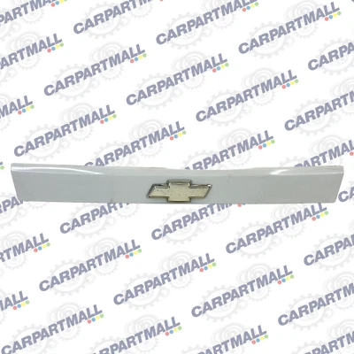 07-11 Chevrolet Aveo5 Hatchback Rear Trunk License Plate Light Emblem Molding - Image 1 of 4