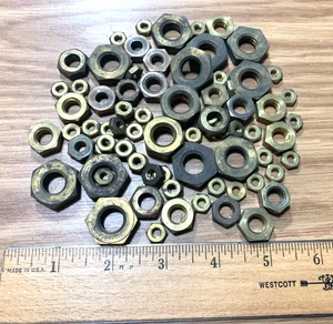 1 lb. Massive Messing Verschiedene Mischung von Sechskantmuttern Großhandel - Bild 1 von 2