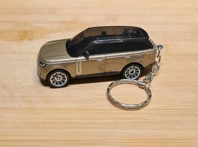 DIECAST MODEL 2024 RANGE ROVER PHEV KEYCHAIN KEYRING - Image 1 of 4
