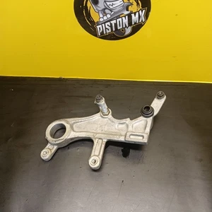 SUPPORT ETRIER DE FREIN ARRIERE MKE HONDA 250 CRF 2023 CR-F CR F 2022 2023 2024 - Imagen 1 de 4