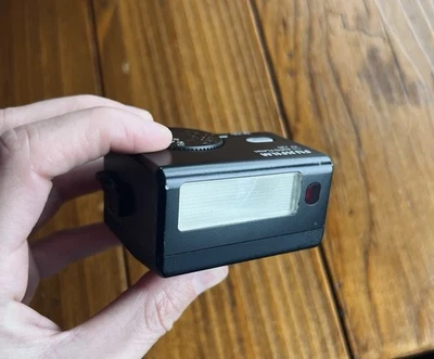 Flash de montaje en zapata Fujifilm EF-X20 para Fujifilm Foto 1 de 4